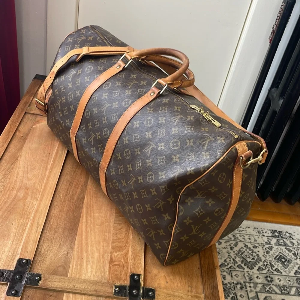 Louis Vuitton Bandouliere Keepall 55 Travel Bag.